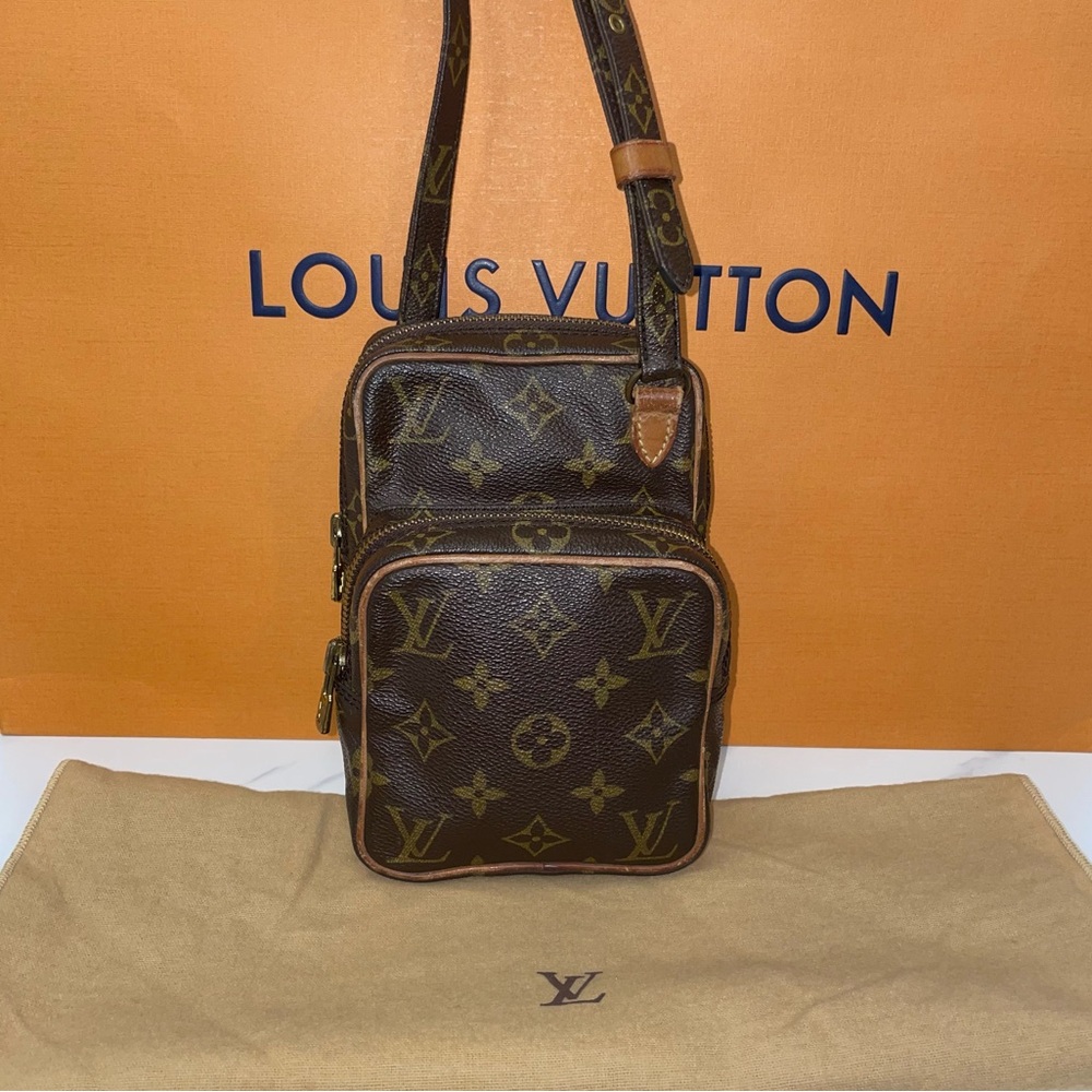 Louis Vuitton Vintage Monogram Amazone Crossbody Handbag Purse! - Picture 7 of 15